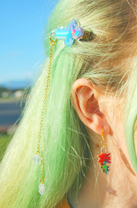 Holographic Diamond Sword Dangle Hair Clip